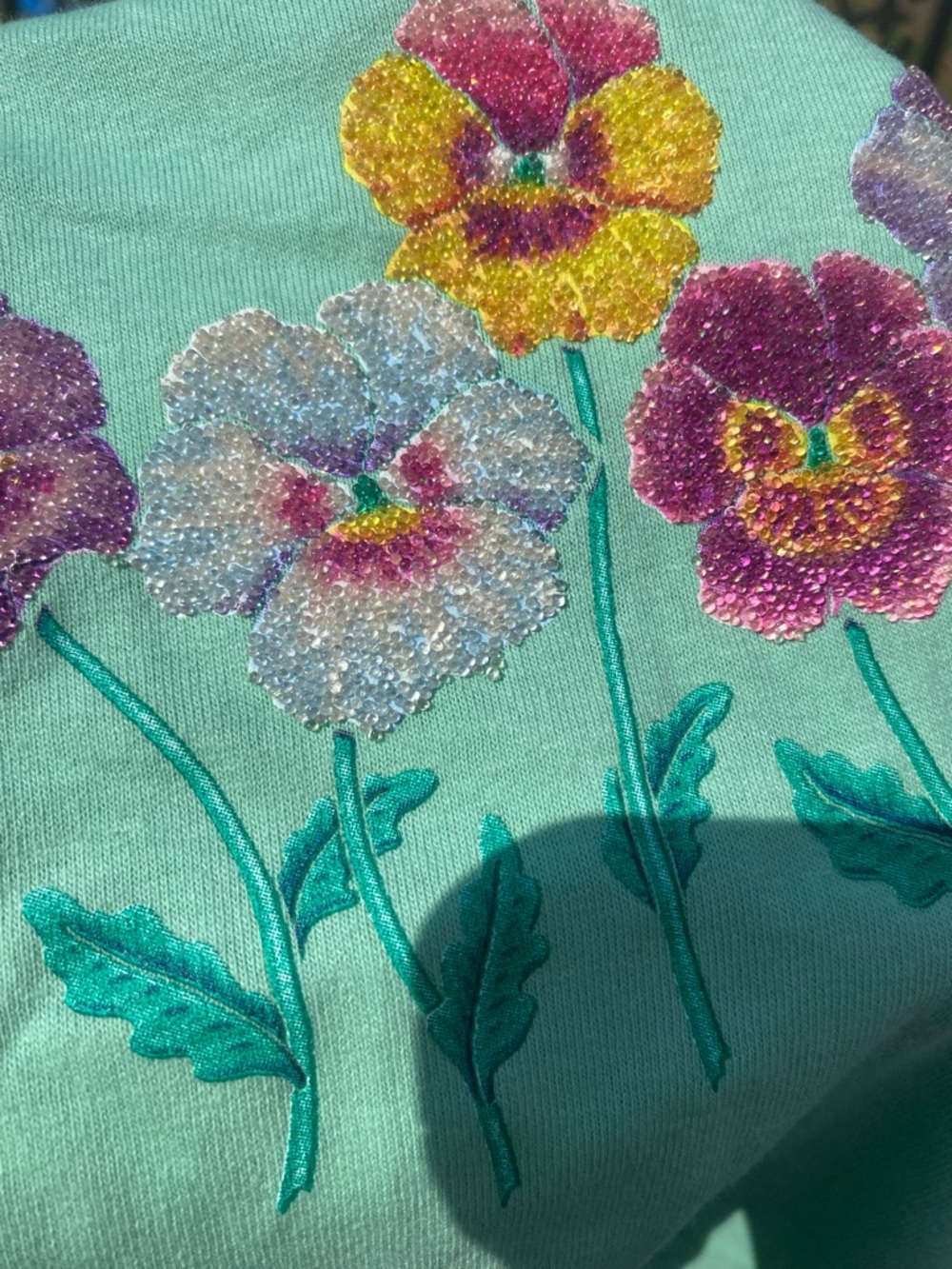Vintage Women’s Short Sleeve Mint Tee with Textured Embellished Pansy Design